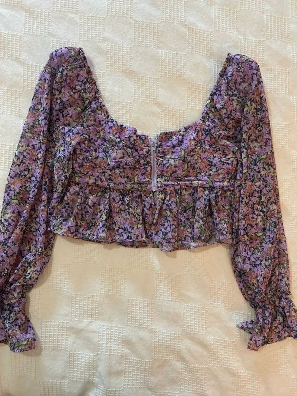 Astr Lavender Floral Puff-Sleeve Cropped Blouse size small